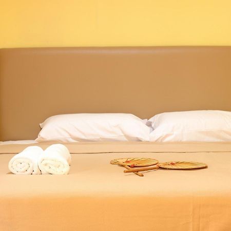 Baankhon Private Room In Thai House Check In By Yourself Code Inbox Adult Only Бангкок Екстер'єр фото