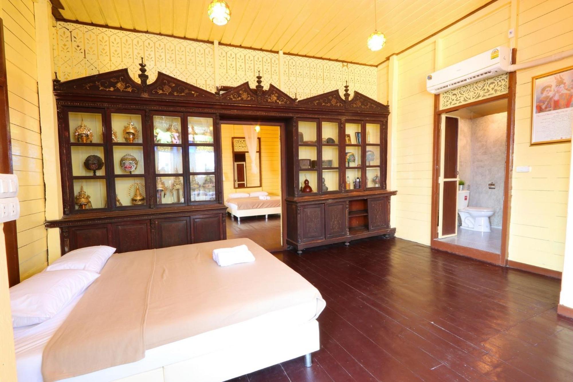 Baankhon Private Room In Thai House Check In By Yourself Code Inbox Adult Only Бангкок Екстер'єр фото