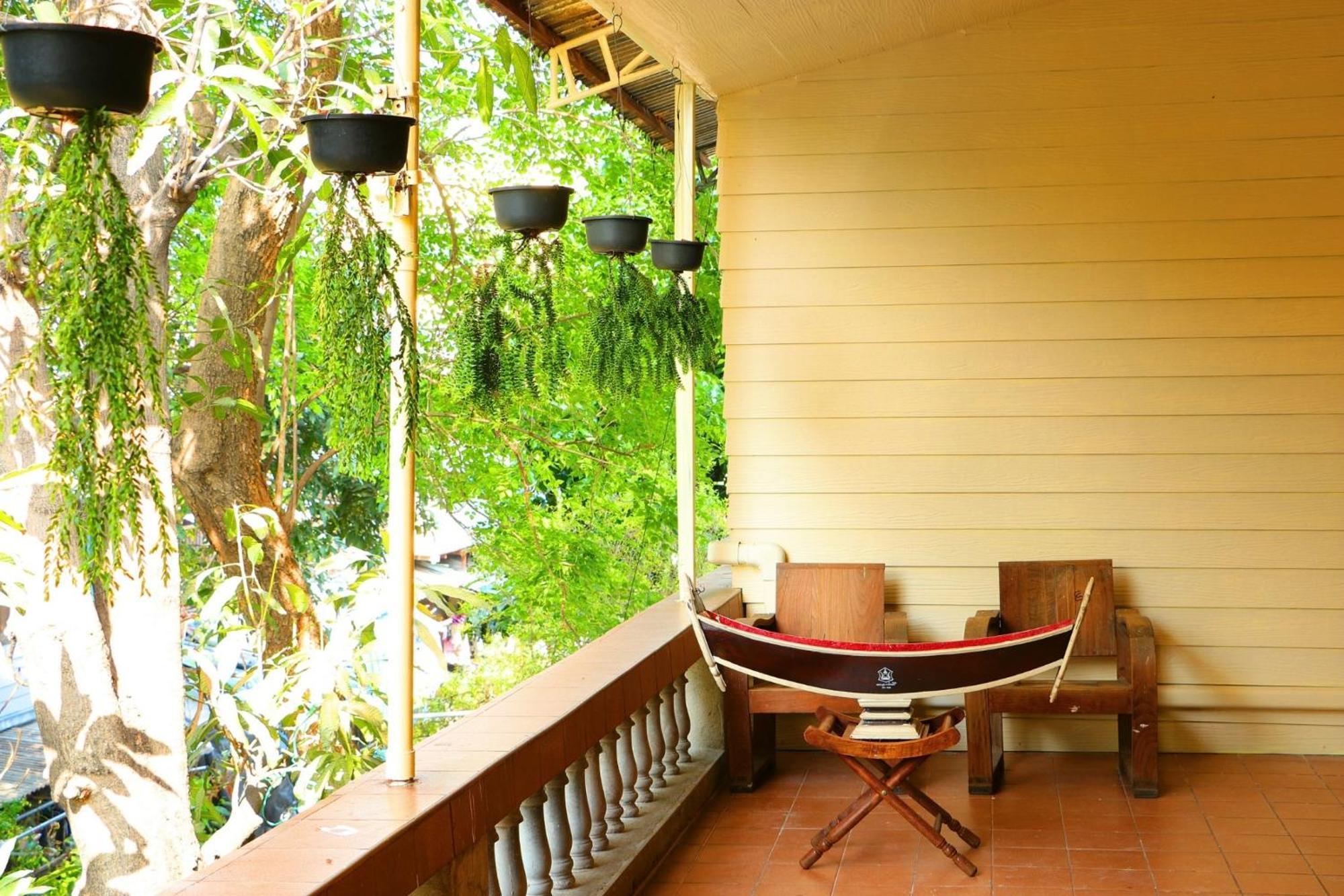 Baankhon Private Room In Thai House Check In By Yourself Code Inbox Adult Only Бангкок Екстер'єр фото